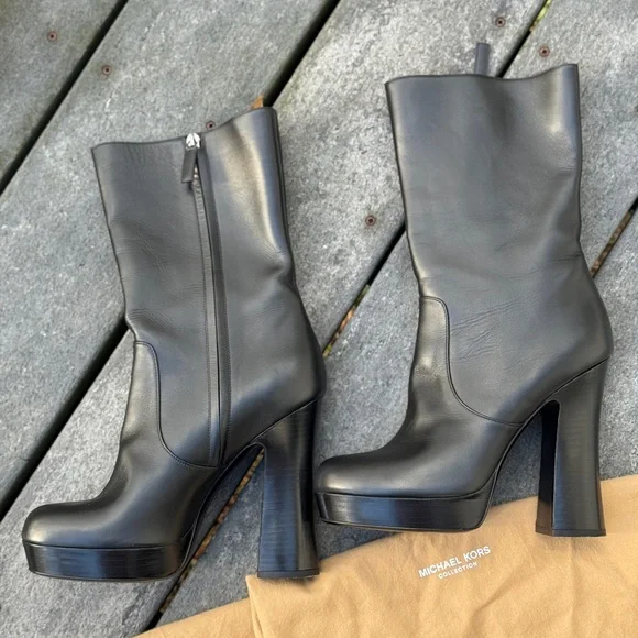 Michael KORS Emmy Runway Platform Boot Genuine Leather- Michael Kors Collection - Picture 8 of 8